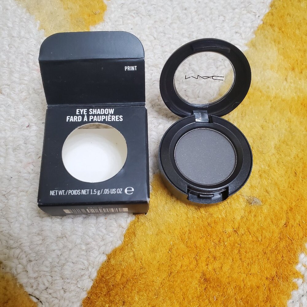 MAC Eyeshadow in Print
